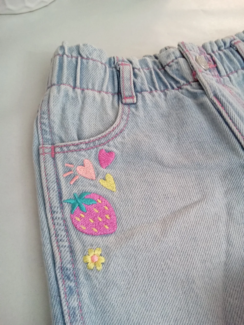 GAP Baby Girls Embroidered Denim Shorts Size 3Y NWT